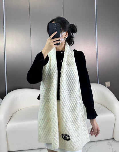 CHAN New Scarf