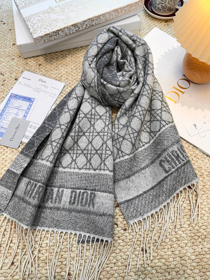 CD New Scarf