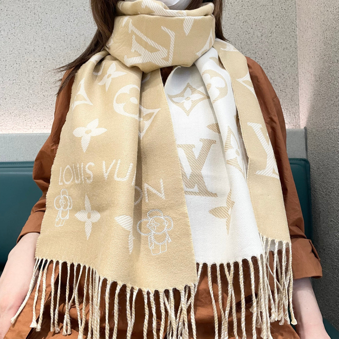 Louis New Scarf