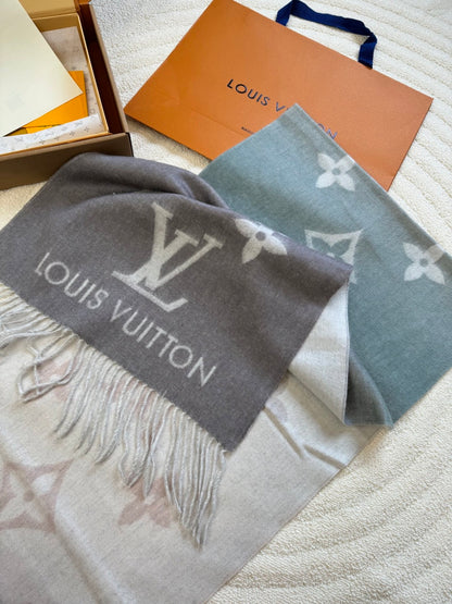 Louis New Scarf