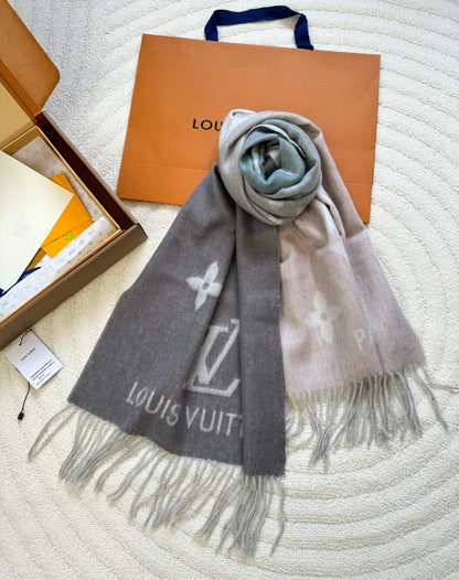 Louis New Scarf
