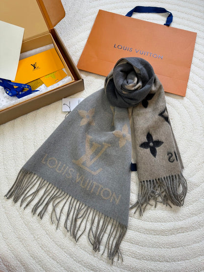 Louis New Scarf