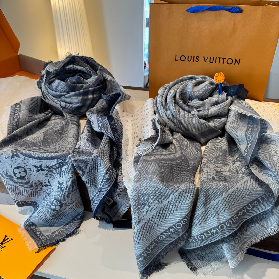 Louis New Scarf