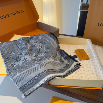 Louis New Scarf