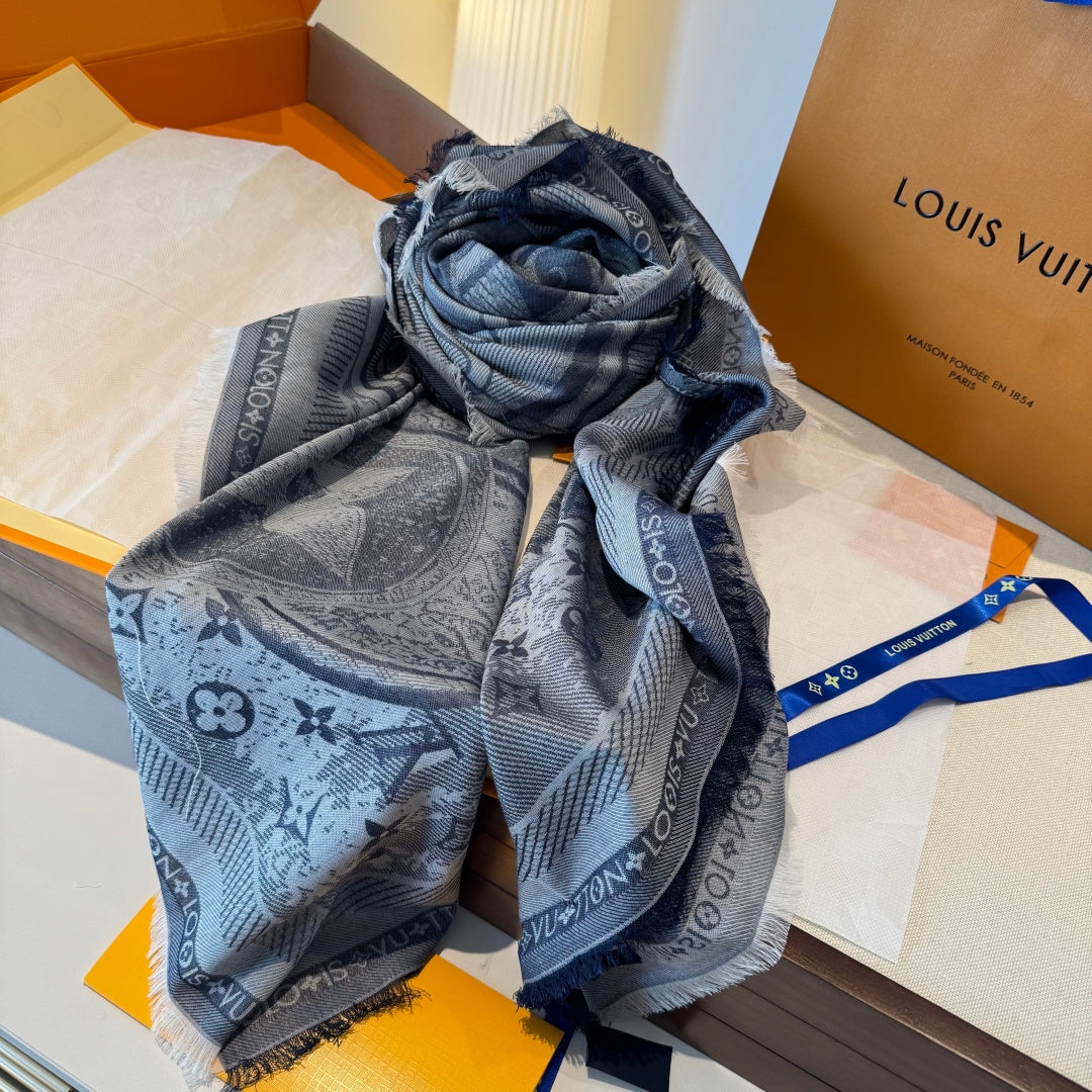 Louis New Scarf