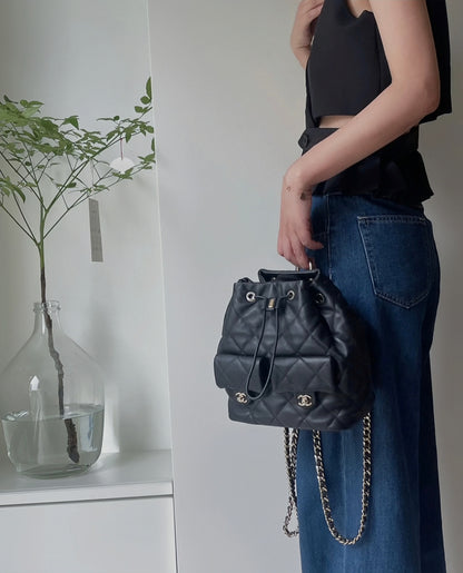 Chan New 23B drawstring bucket backpack