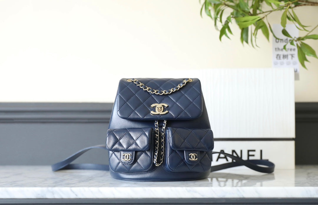 Chan New 23A duma double pocket backpack