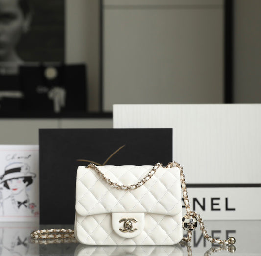 Chan New 23c square shoulder bag