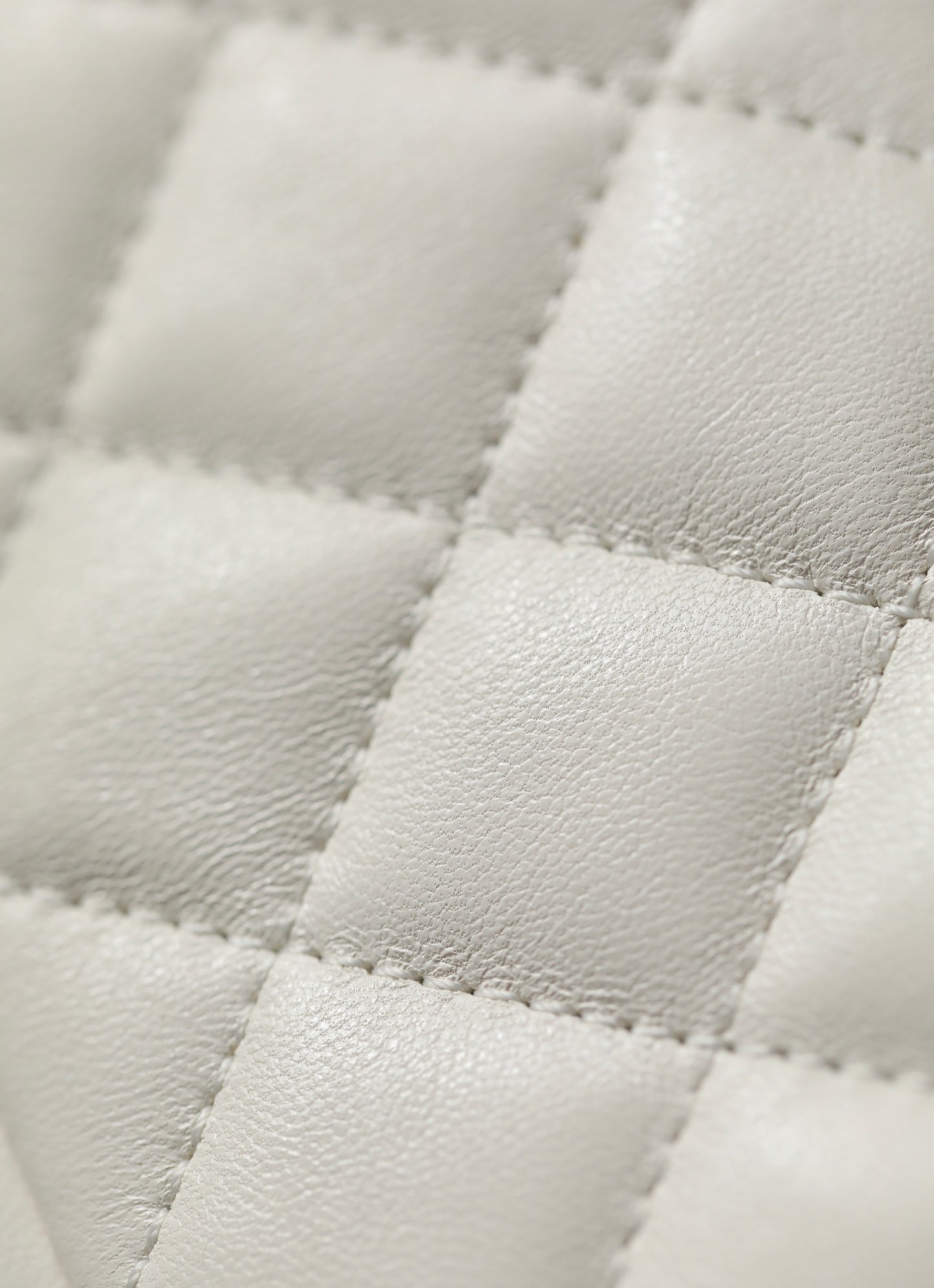 Chan New 23c square shoulder bag