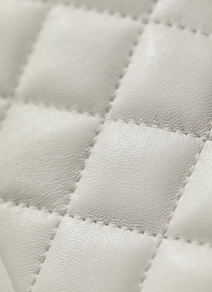 Chan New 23c square shoulder bag