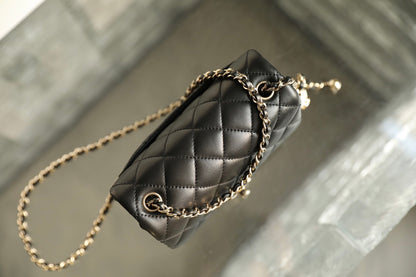 Chan New 23c square shoulder bag