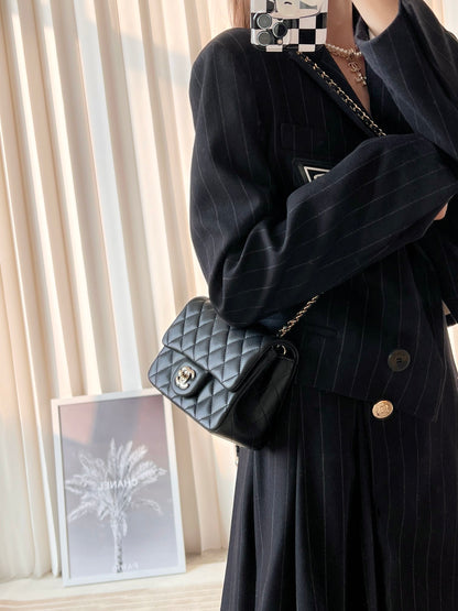 Chan New 23c square shoulder bag