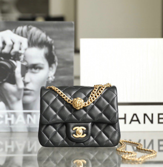 Chan New 23s Square shoulder bag