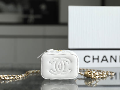 Chan New 23s Chain cosmetic bag