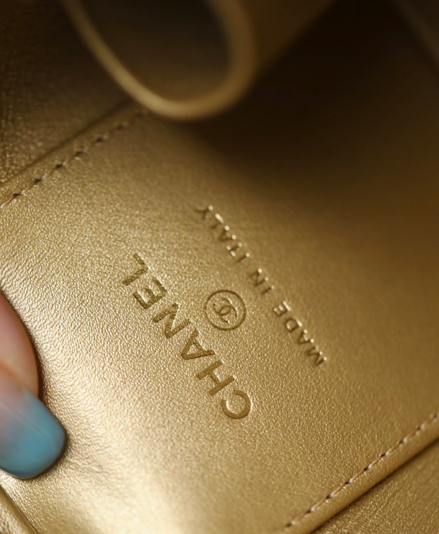 Chan New 23s Chain cosmetic bag