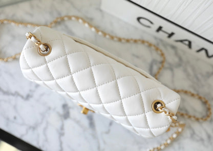 Chan New 23s Chain flap bag