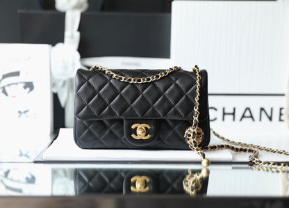 Chan New 22s Chain flap bag