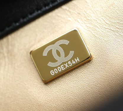 Chan New 22s Chain flap bag