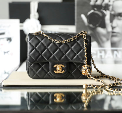 Chan New 22s Gold Globe Chain  Bag