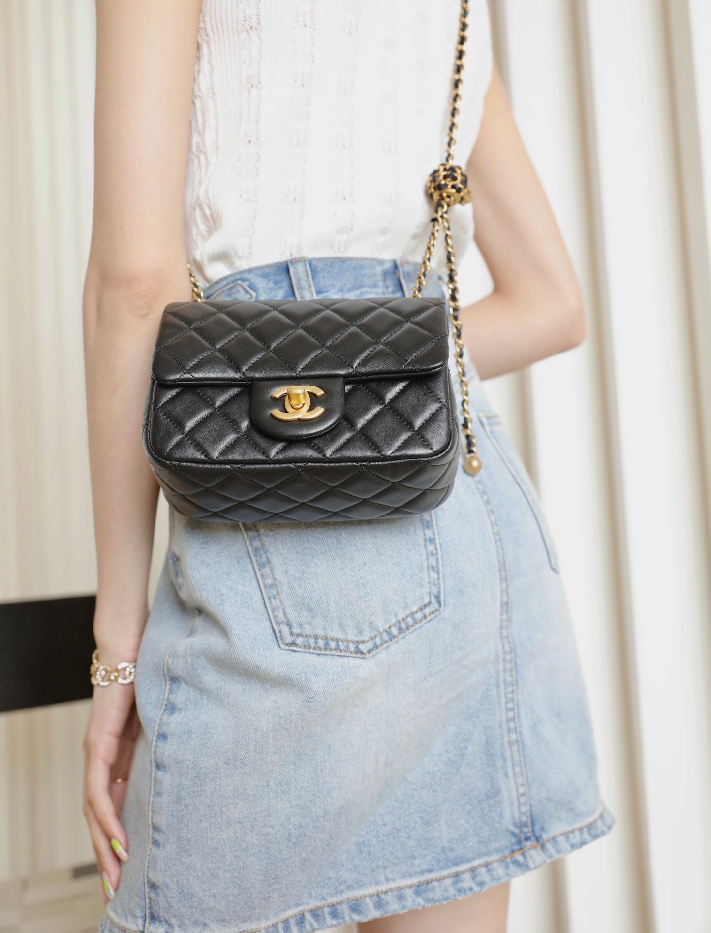 Chan New 22s Gold Globe Chain  Bag