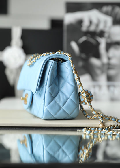 Chan New 22s Gold Globe Chain  Bag