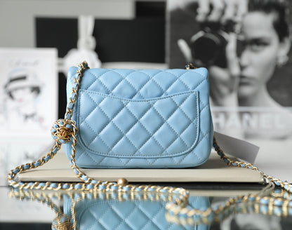 Chan New 22s Gold Globe Chain  Bag