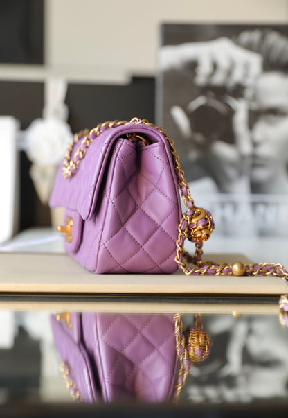 Chan New 22s Gold Globe Chain  Bag