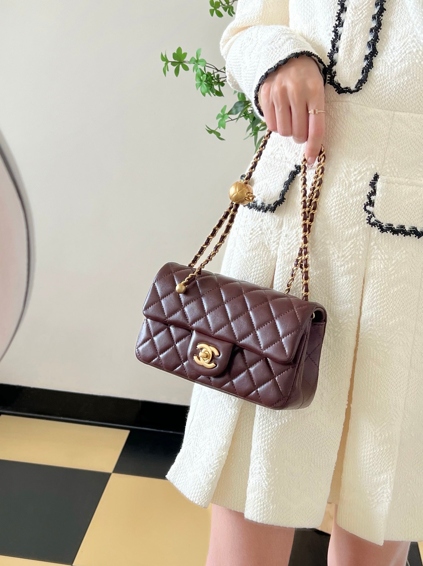 Chan New24k Chain flap bag