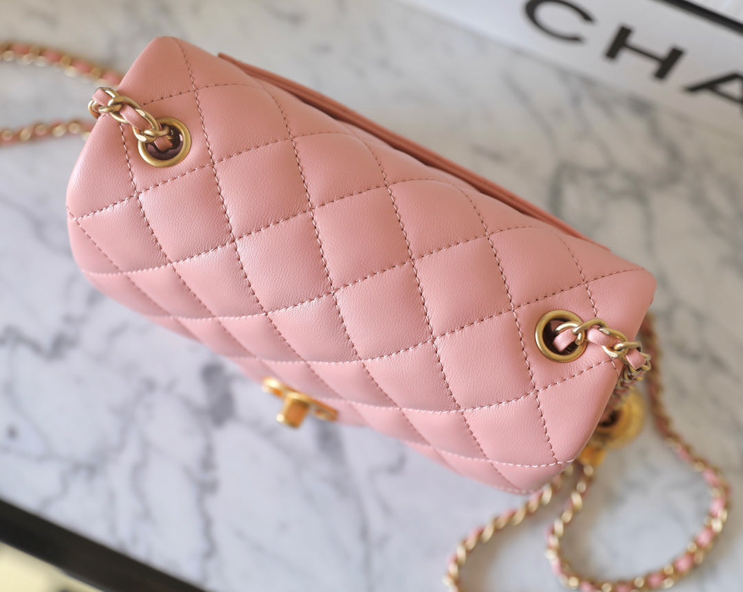 Chan New 23k Gold  Chain  Bag