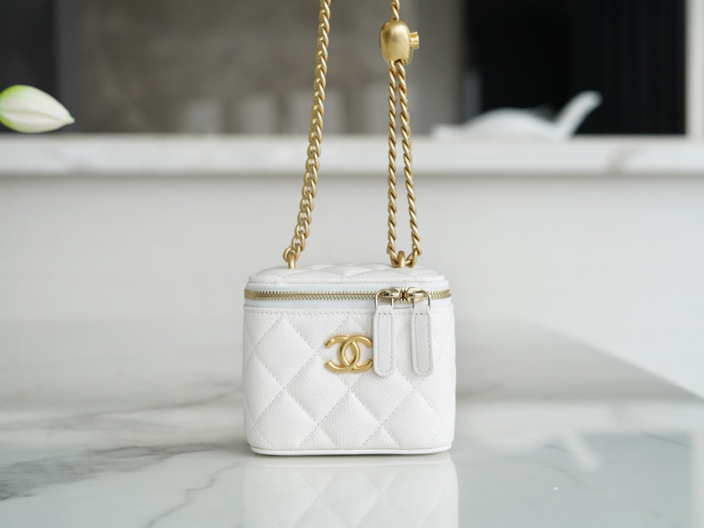 Chan New 23p box bag