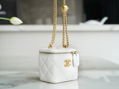 Chan New 23p box bag