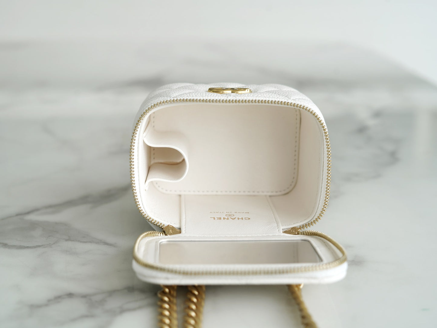 Chan New 23p box bag