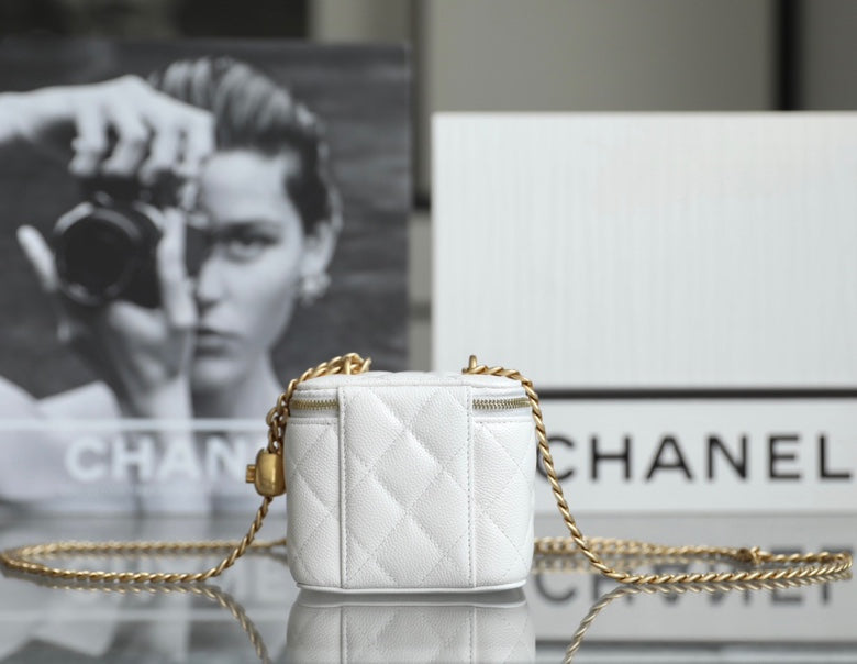 Chan New 23p box bag