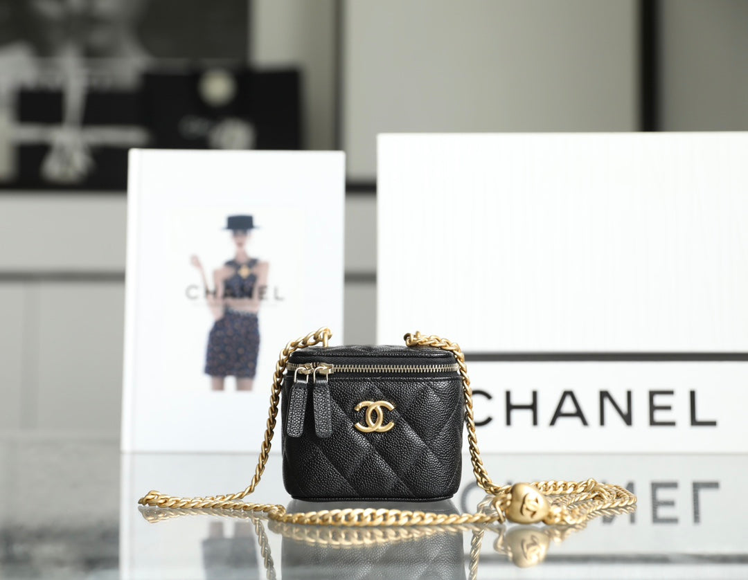 Chan New 23p box bag