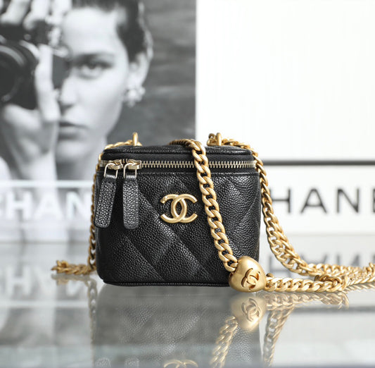 Chan New 23p box bag