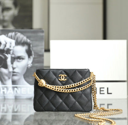 Chan New 23p Heart-shaped HoBo bag