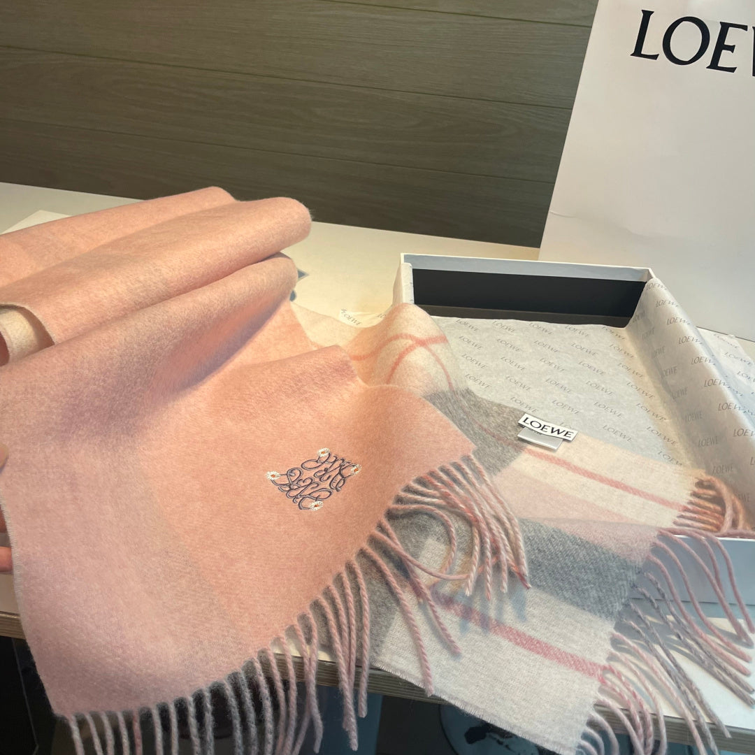 Loew new scarf