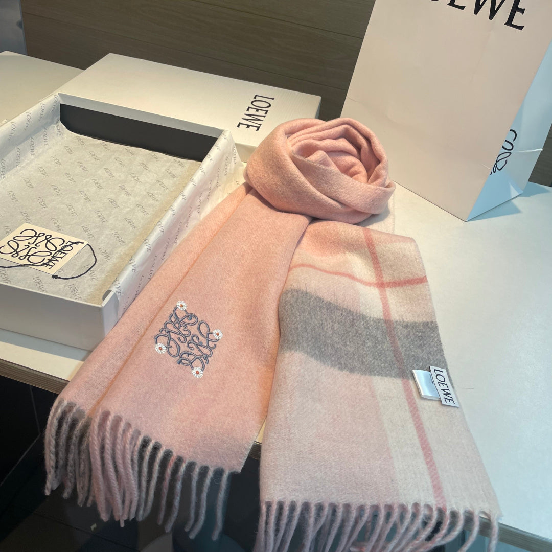 Loew new scarf