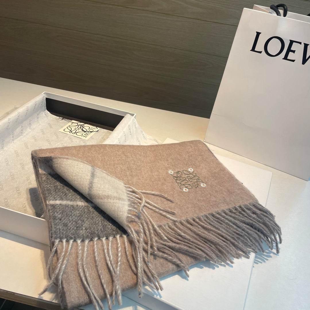 Loew new scarf