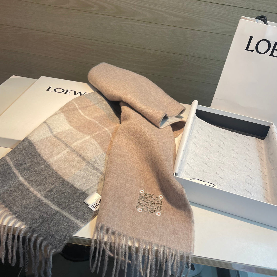 Loew new scarf