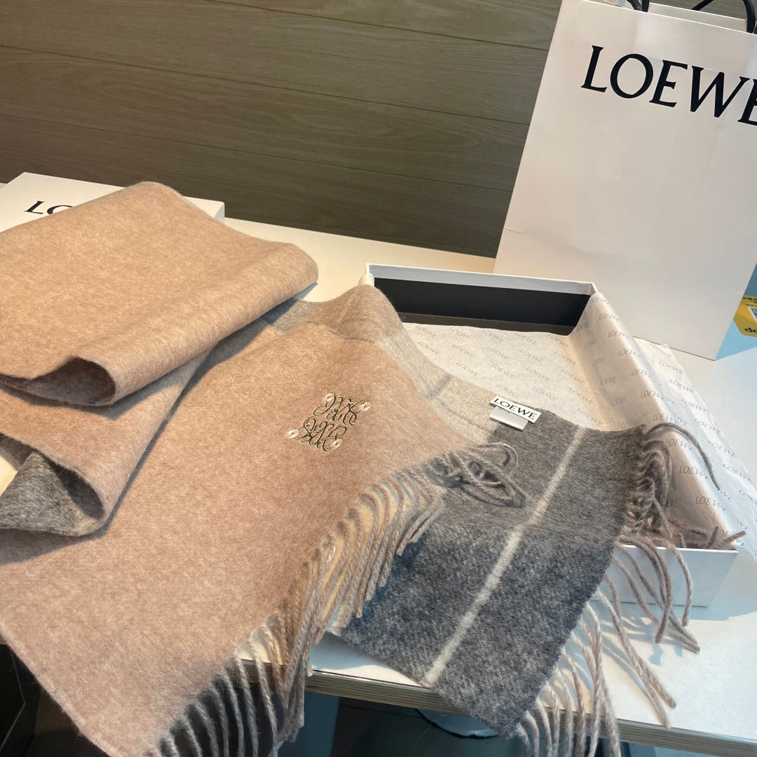 Loew new scarf