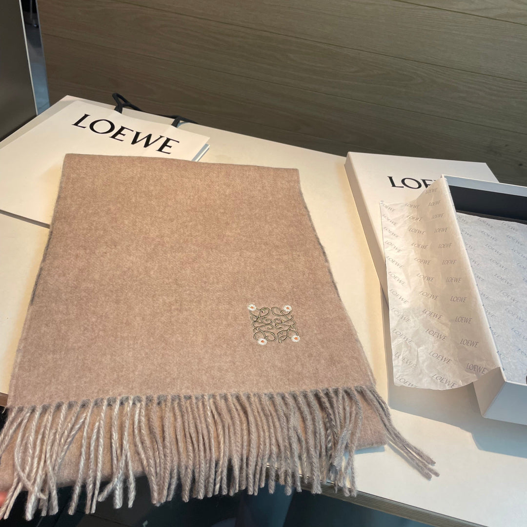 Loew new scarf