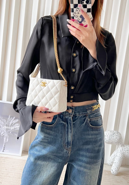 Chan New 23p Heart-shaped HoBo bag