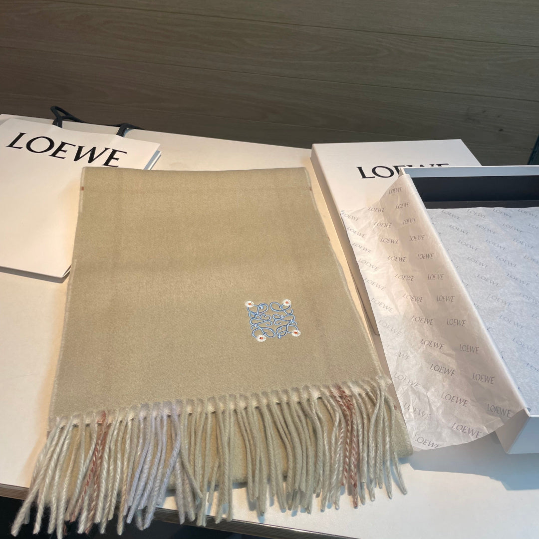 Loew new scarf
