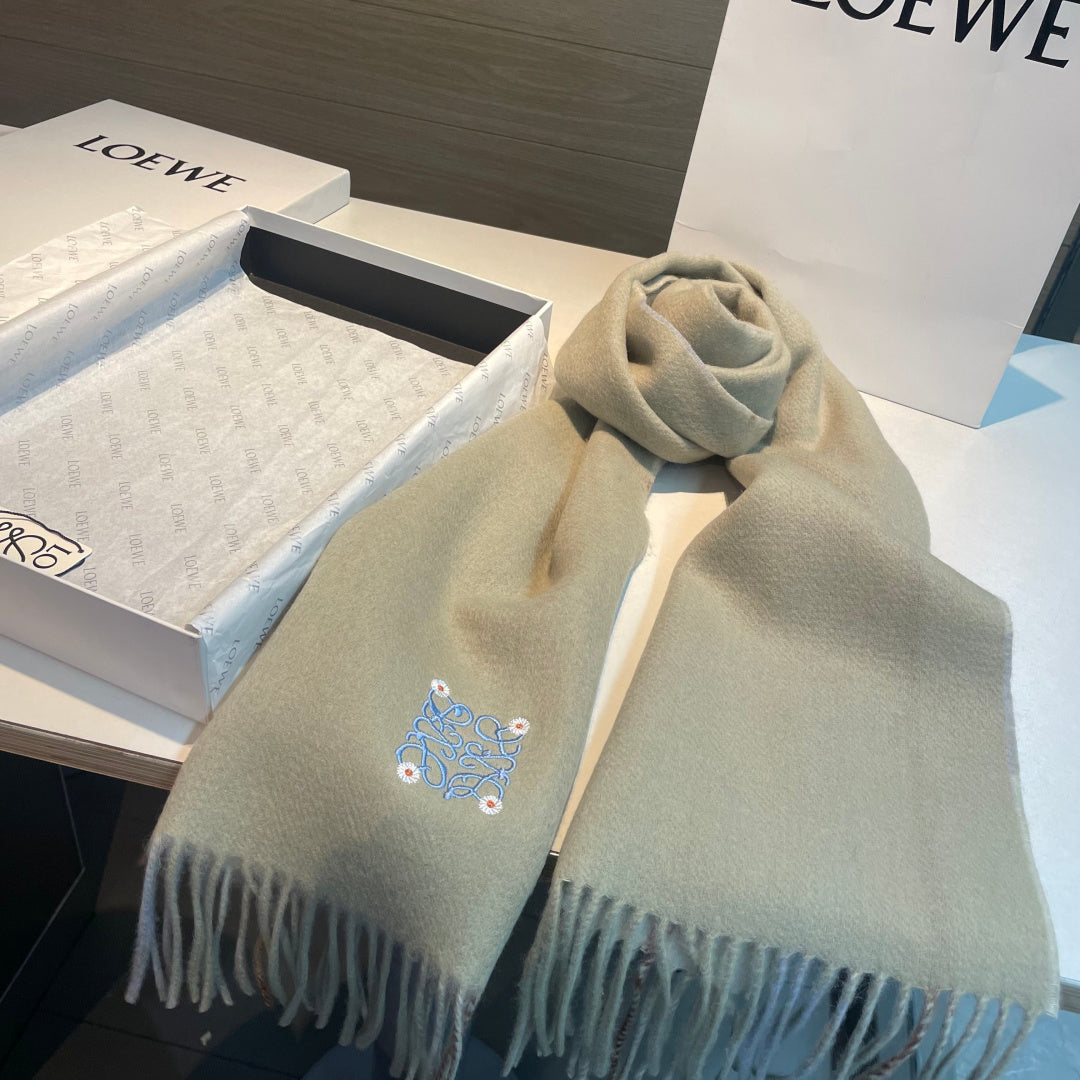 Loew new scarf