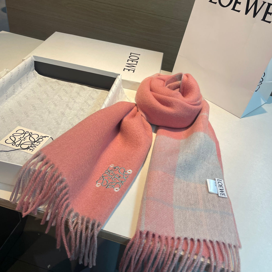 Loew new scarf