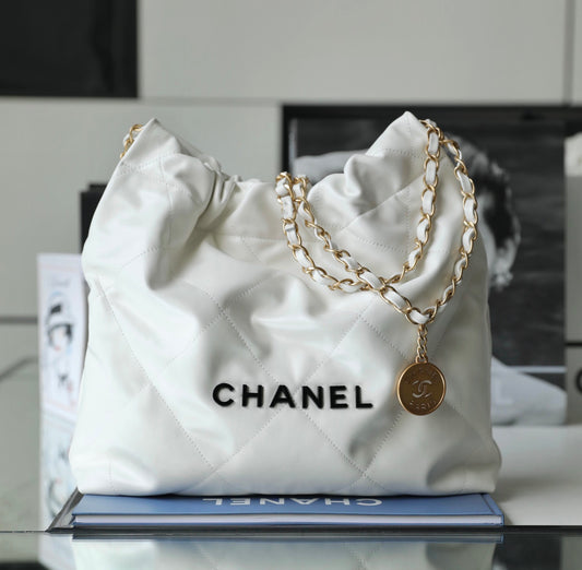 Chan New 22bag medium tote bag