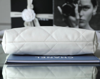 Chan New 22bag medium tote bag