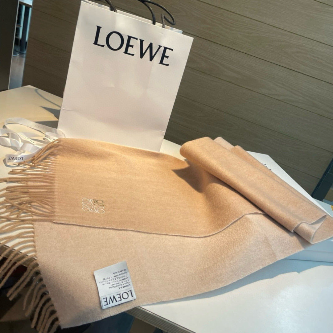 Loew new scarf