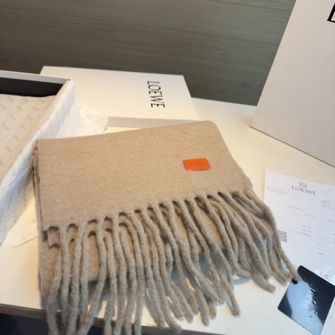 Loew new scarf